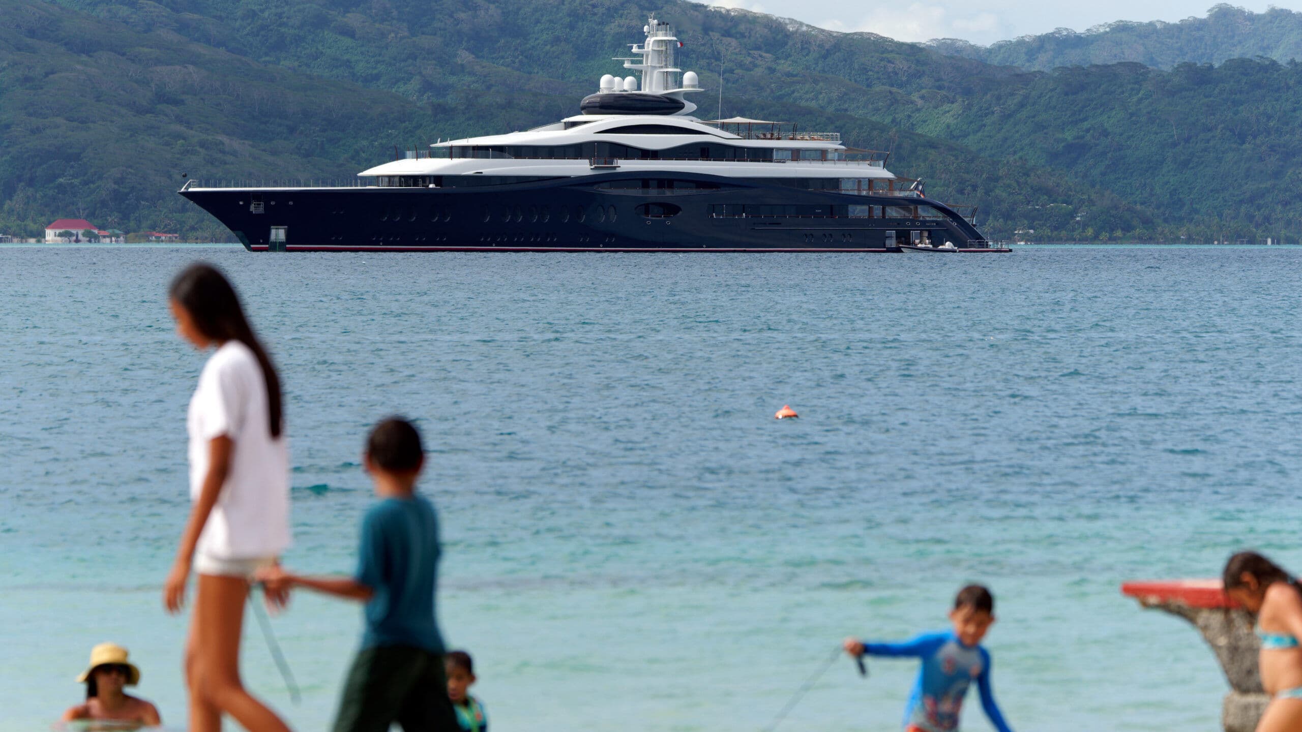 Zuckerberg's superyacht ignored emergency channel, failed to aid stranded boat